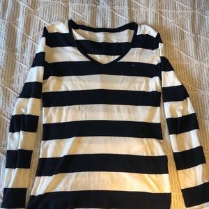 Tommy Hilfiger Long Sleeve (Women’s Small)